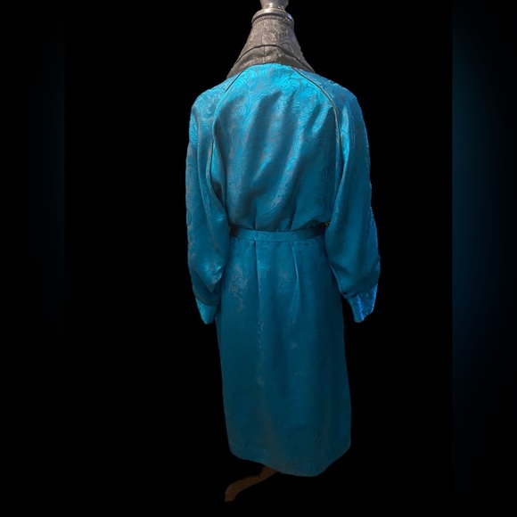 The Lingerie Collection Robe Sz Small - Picture 3 of 12